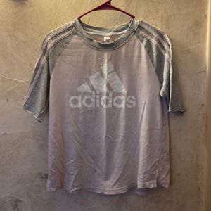 Mint condition mid sleeve Adidas workout tee!